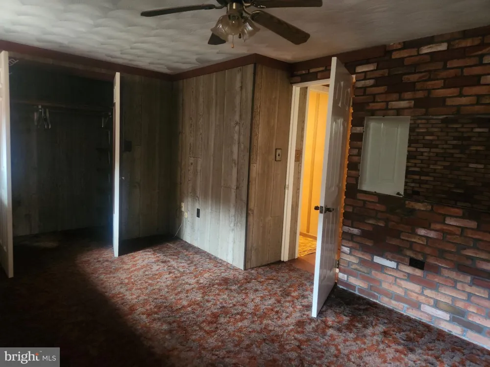 17059 SMITH VALLEY ROAD Mapleton Depot, PA 17052