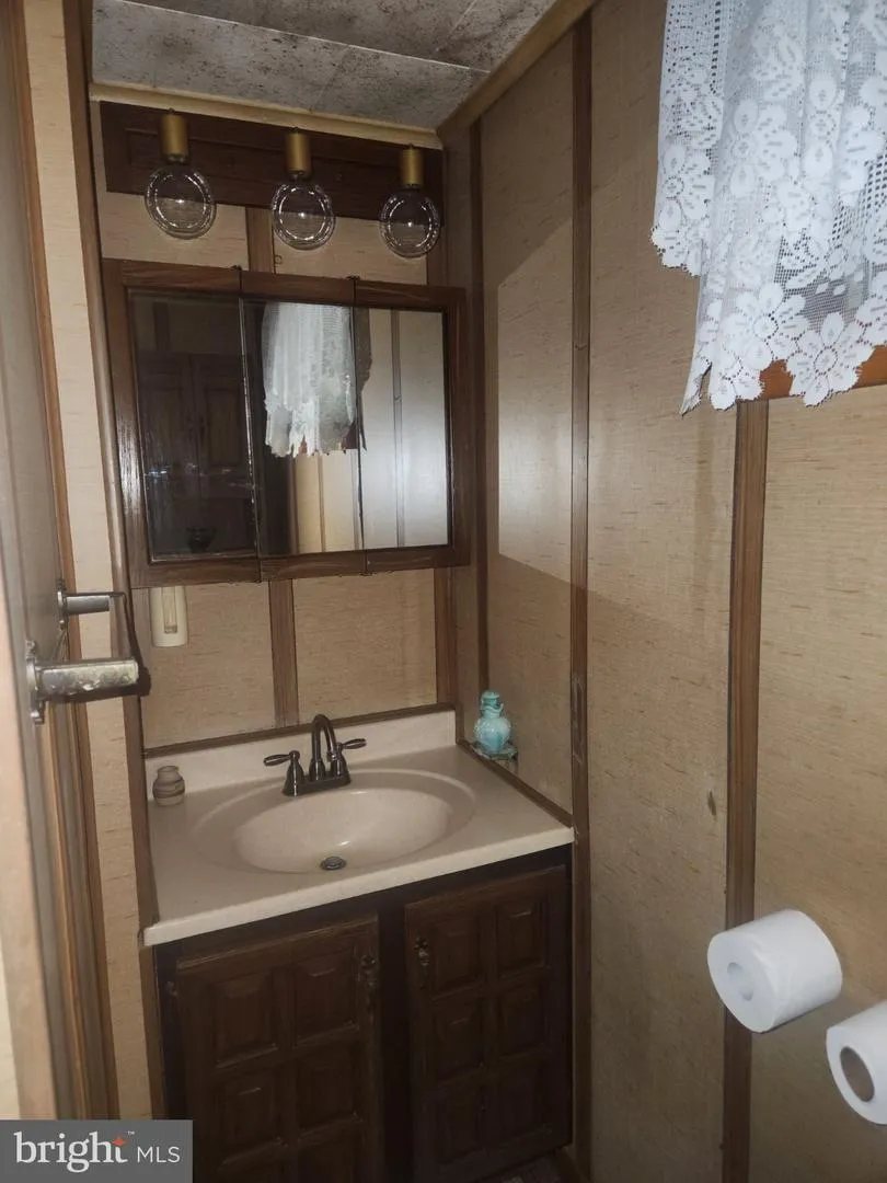 17059 SMITH VALLEY ROAD Mapleton Depot, PA 17052