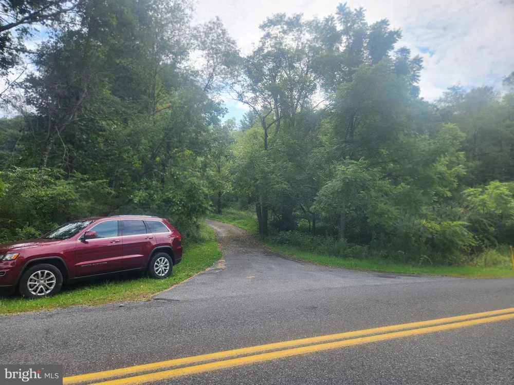 17059 SMITH VALLEY ROAD Mapleton Depot, PA 17052