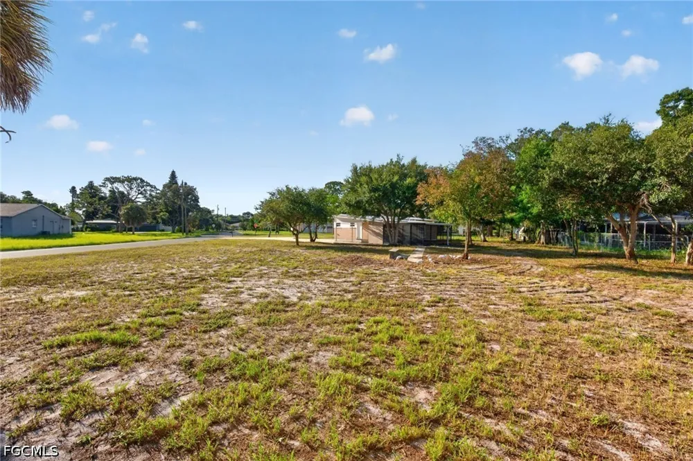 Aragon Way S St Petersburg, FL 33705
