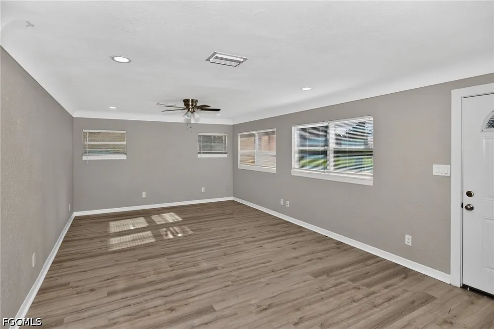 Aragon Way S St Petersburg, FL 33705