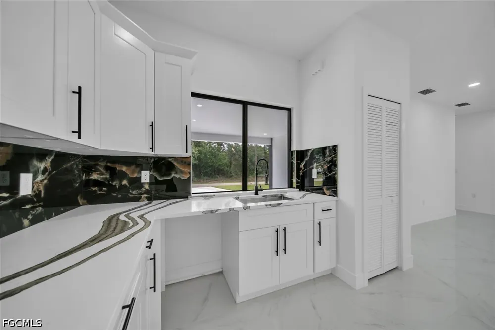 E 15th Street Lehigh Acres, FL 33972