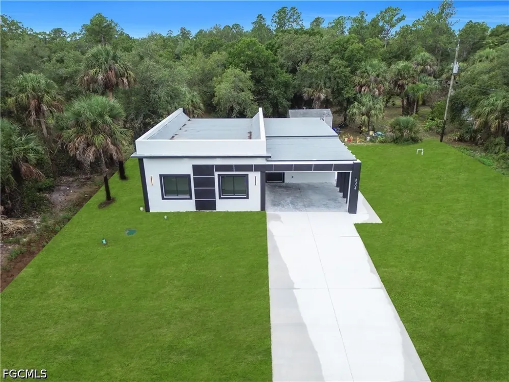 E 15th Street Lehigh Acres, FL 33972