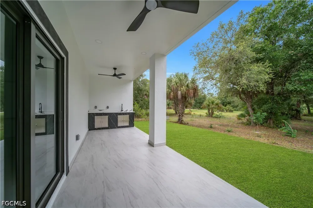 E 15th Street Lehigh Acres, FL 33972