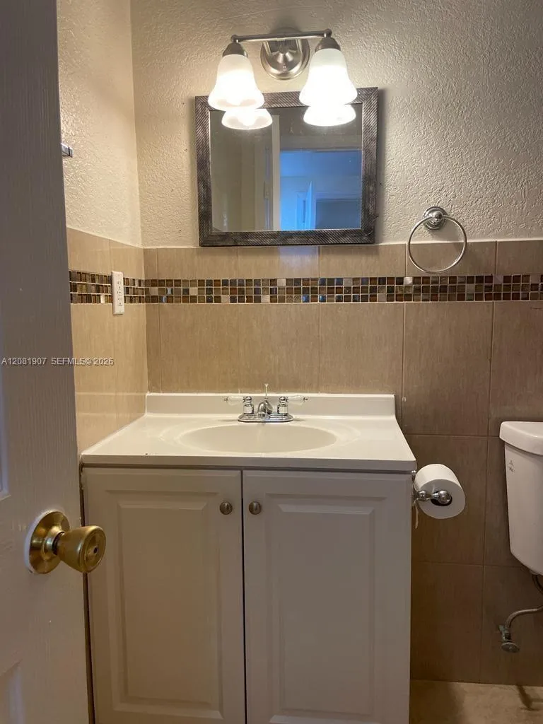 4041 SW 50th St Dania Beach, FL 33314