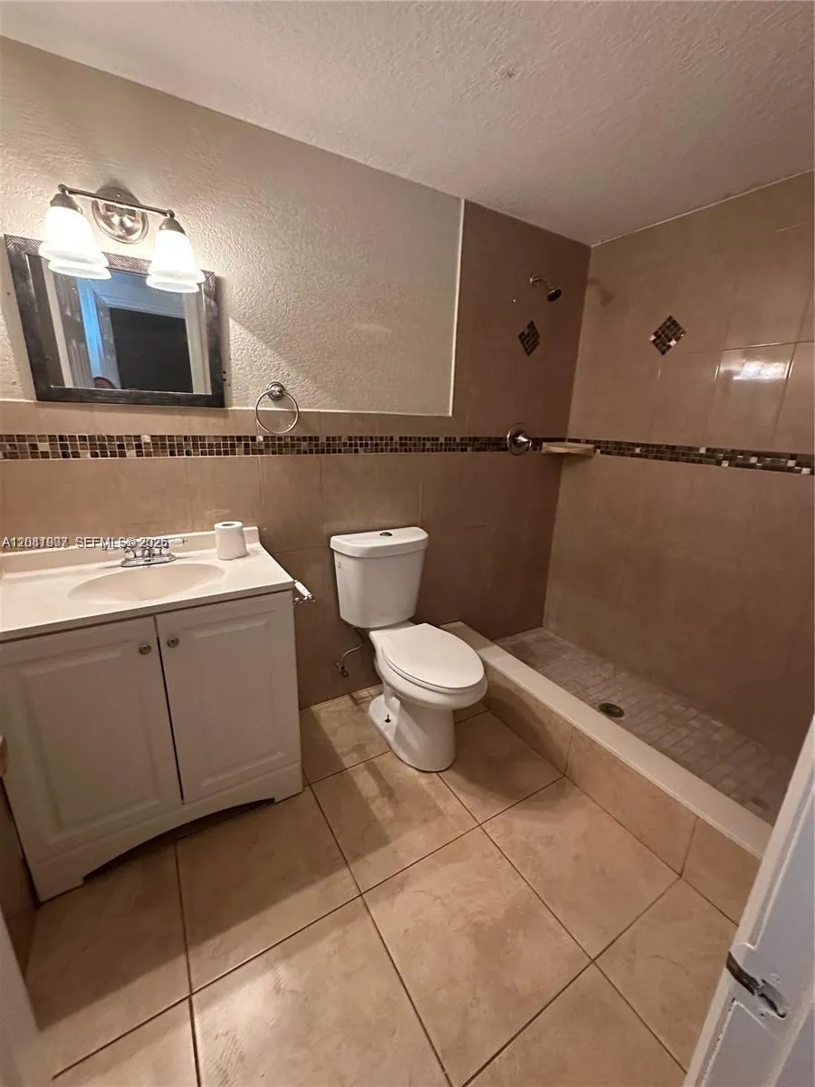 4041 SW 50th St Dania Beach, FL 33314