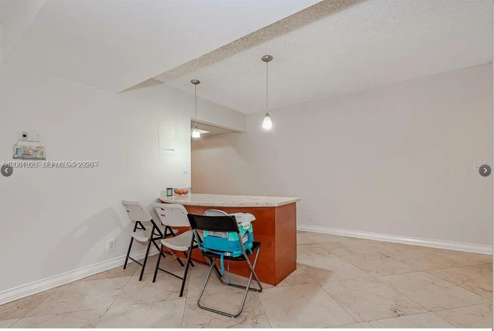4000 Hills Dr #29 Hollywood, FL 33021