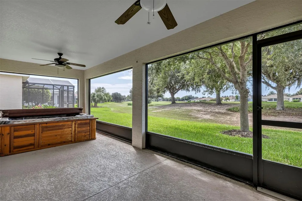 27131 ROANOKE DRIVE Leesburg, FL 34748