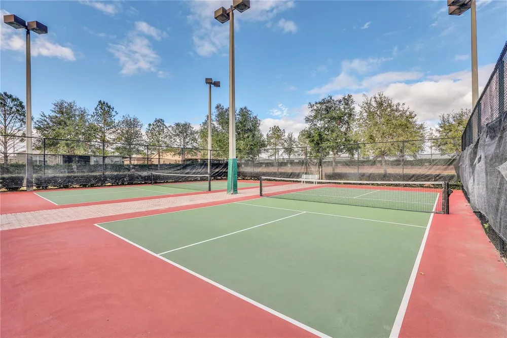 27131 ROANOKE DRIVE Leesburg, FL 34748