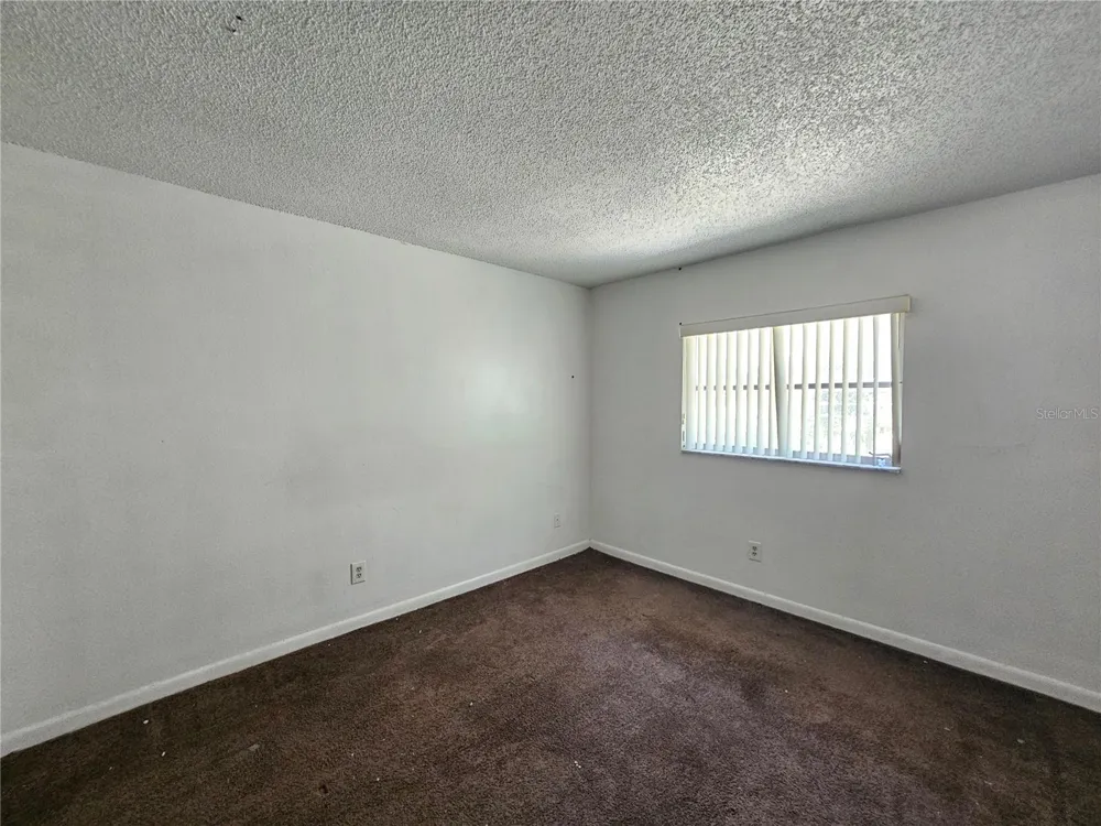 209 NW JEFFERSON CIRCLE #13 St Petersburg, FL 33702
