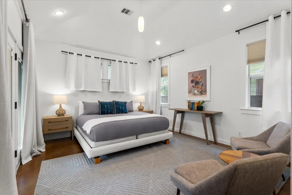 1914 Garden Street Austin, TX 78702