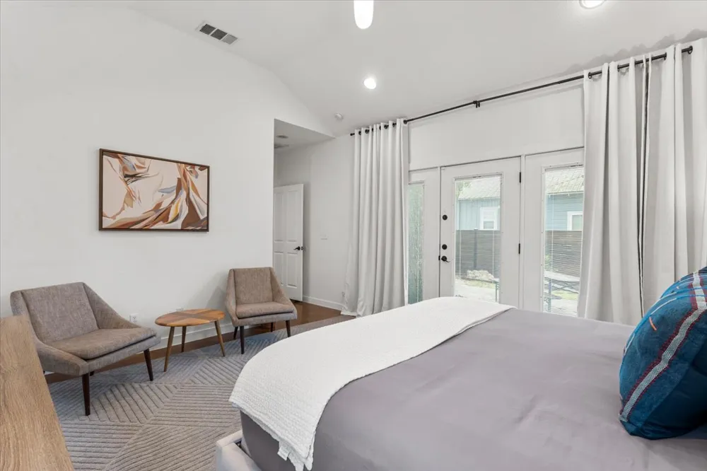 1914 Garden Street Austin, TX 78702