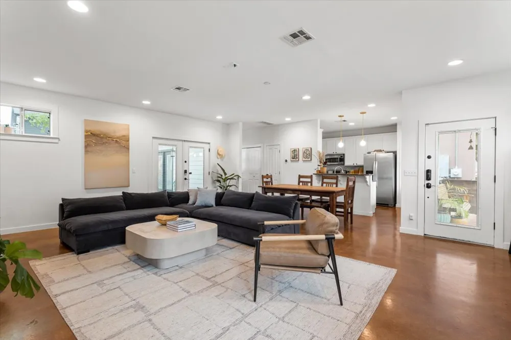 1914 Garden Street Austin, TX 78702
