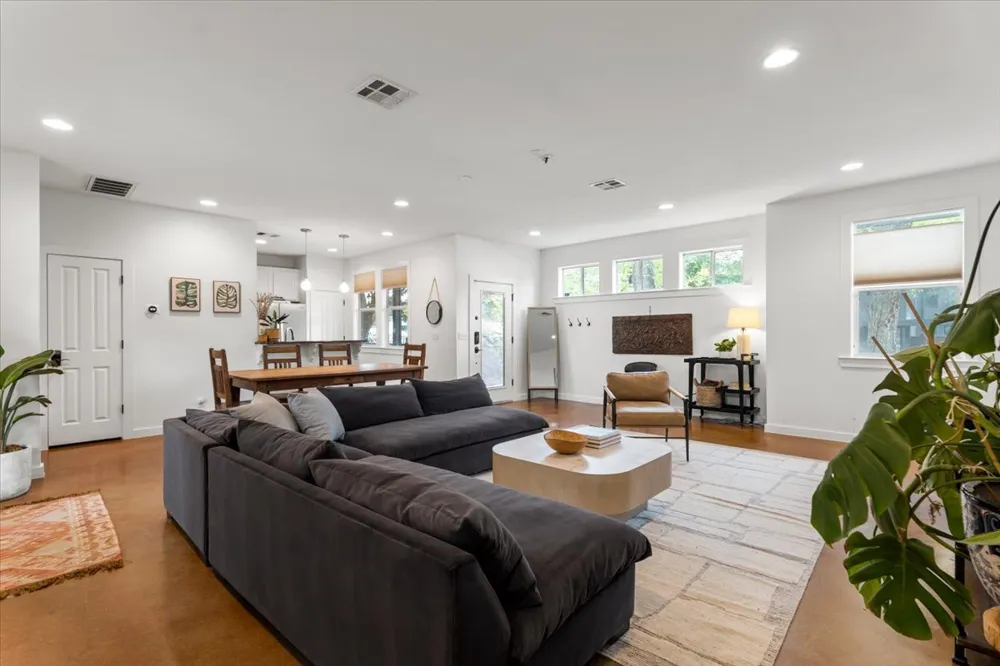 1914 Garden Street Austin, TX 78702