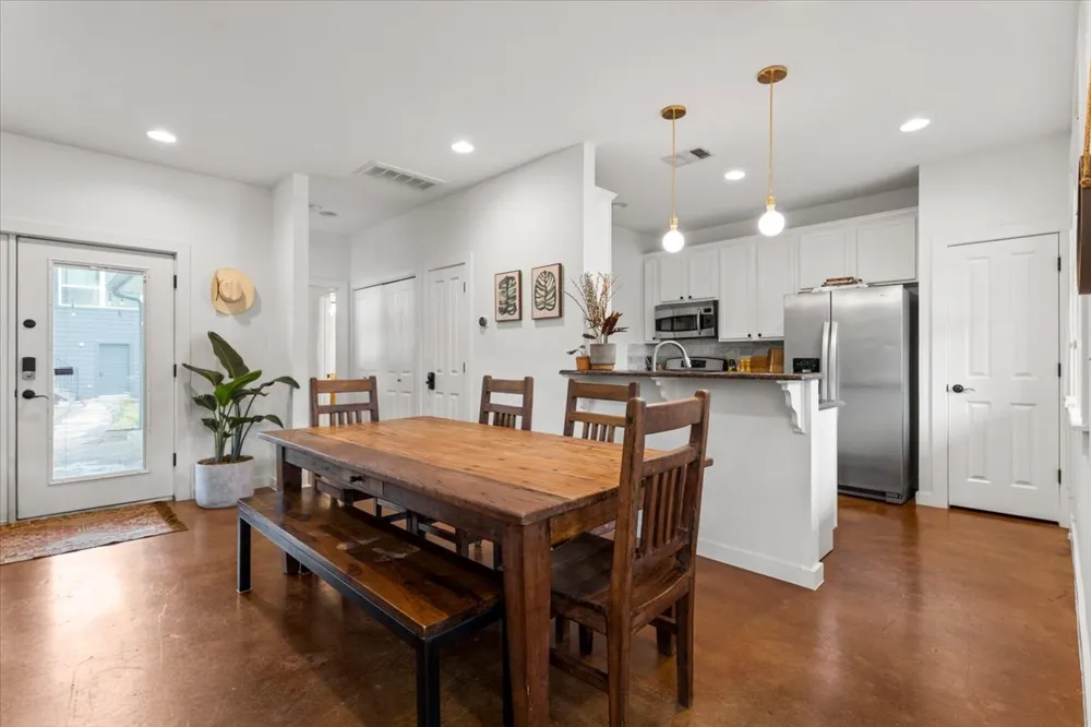 1914 Garden Street Austin, TX 78702