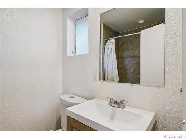 1325 Lima Street Aurora, CO 80010