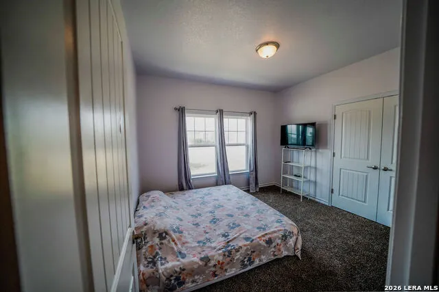 104 Fairway Floresville, TX 78114