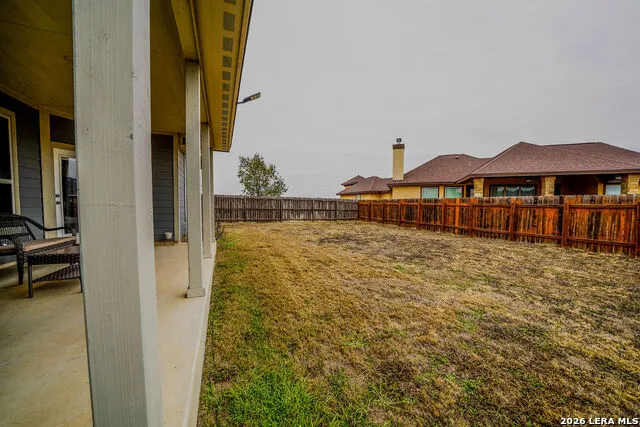 104 Fairway Floresville, TX 78114
