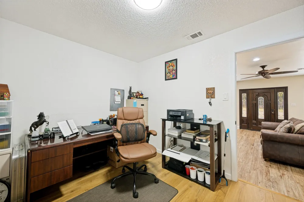 7008 Beaty Street Fort Worth, TX 76112