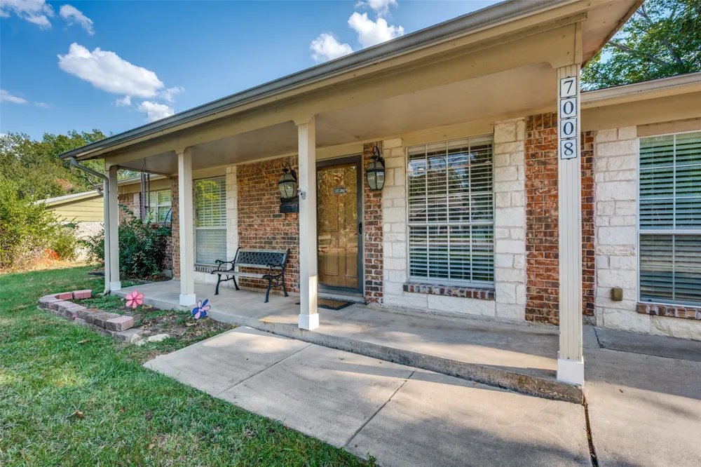 7008 Beaty Street Fort Worth, TX 76112