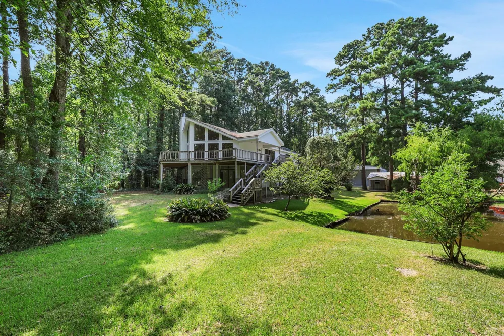 200 Johnson Road Coldspring, TX 77331