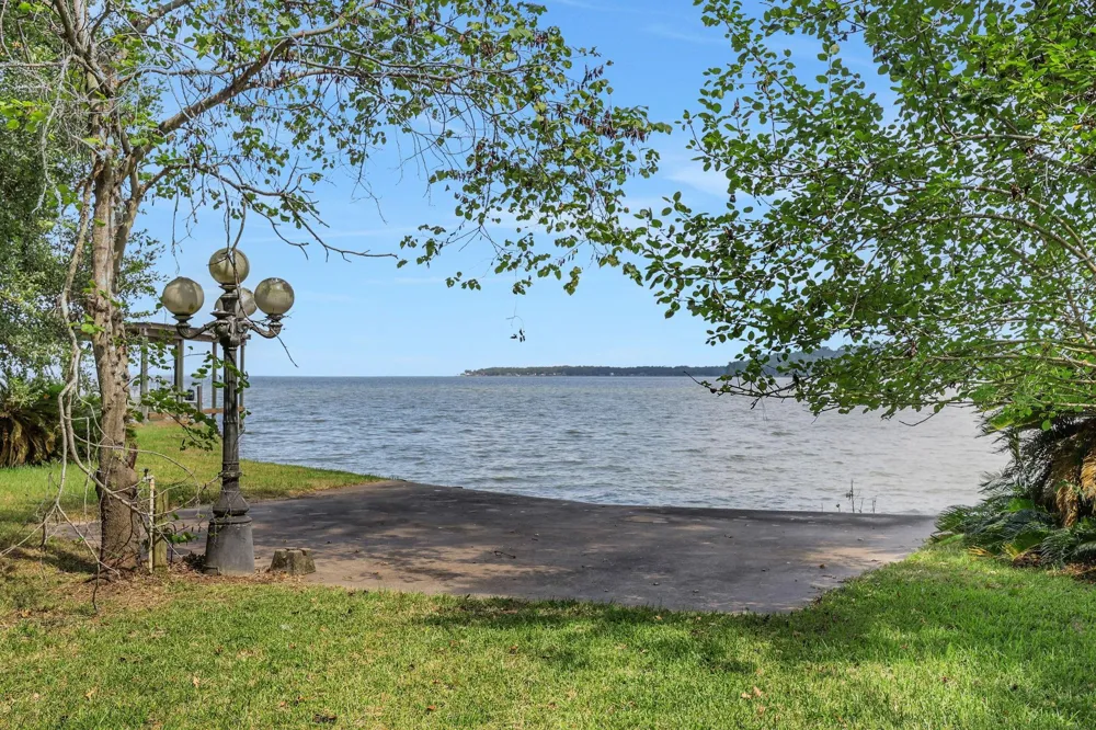 200 Johnson Road Coldspring, TX 77331