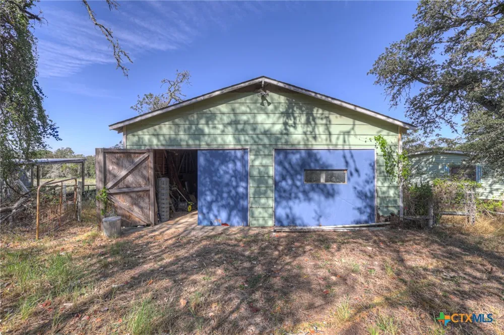 3912 Hickory Forrest Drive Seguin, TX 78155