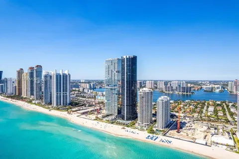 18501 Collins Ave #5001