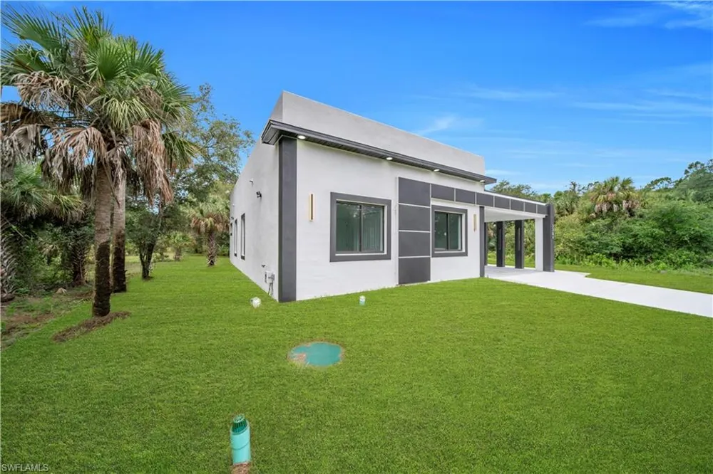 3304 E 15th Street Lehigh Acres, FL 33972