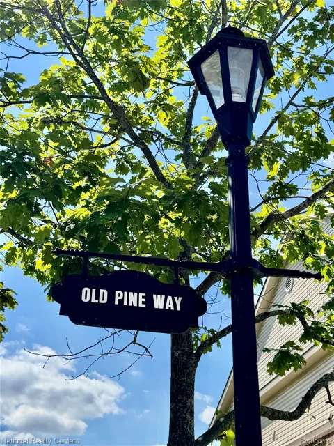 414 Old Pine Way #136
