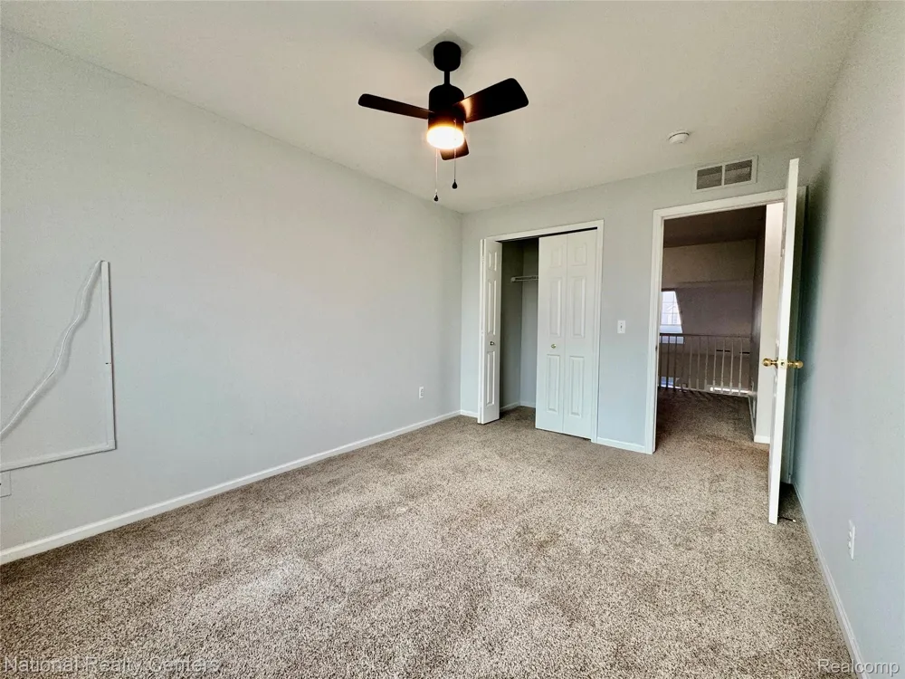 414 Old Pine Way #136 Walled Lake City, MI 48390