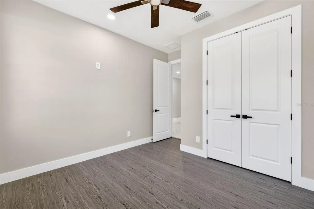 288 ROOSEVELT AVENUE Masaryktown, FL 34604