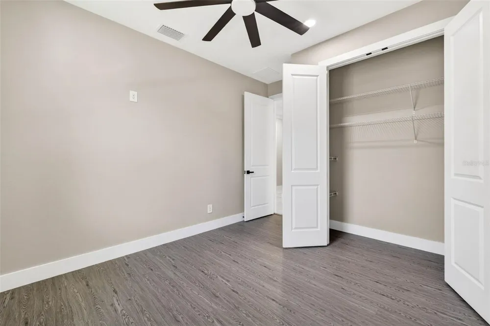 288 ROOSEVELT AVENUE Masaryktown, FL 34604