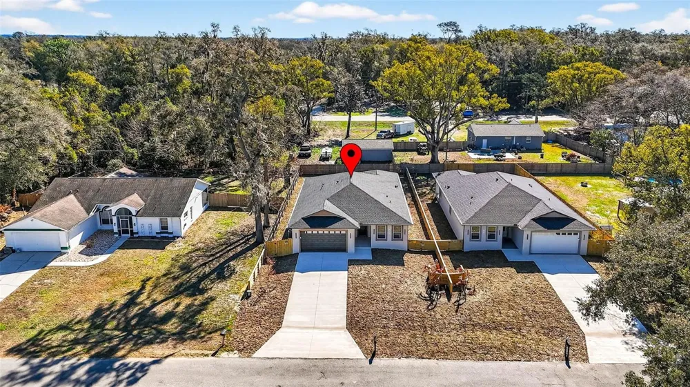 288 ROOSEVELT AVENUE Masaryktown, FL 34604