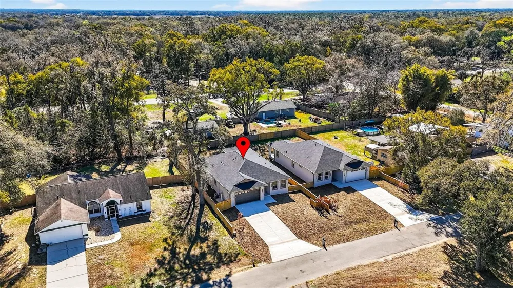288 ROOSEVELT AVENUE Masaryktown, FL 34604