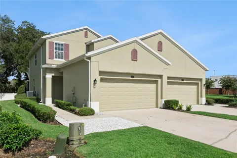 1356 SCARLET OAK LOOP