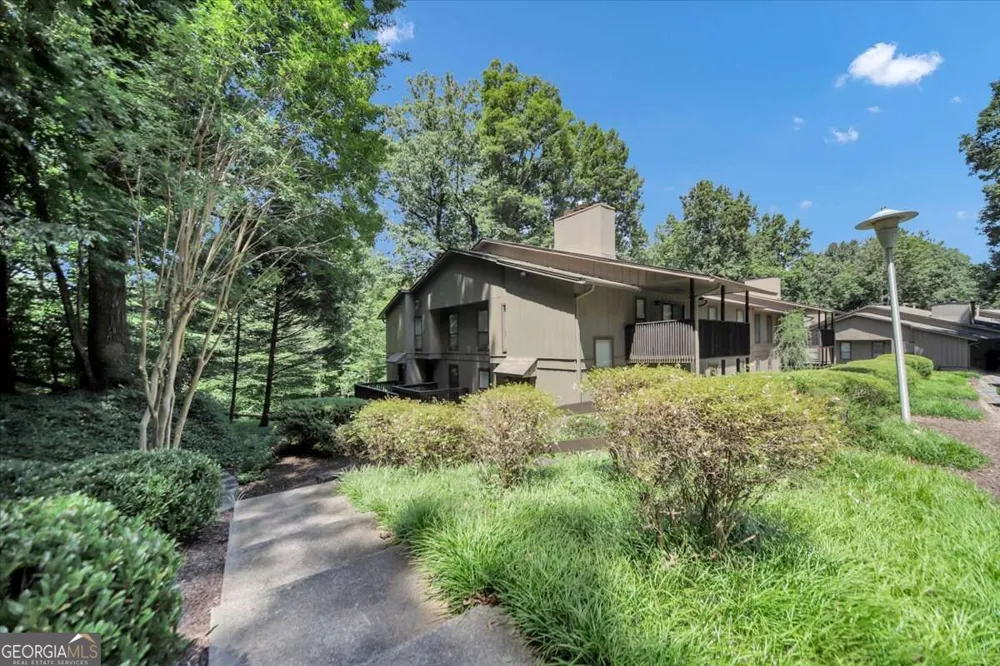 2602 Cumberland CT SE Smyrna, GA 30080