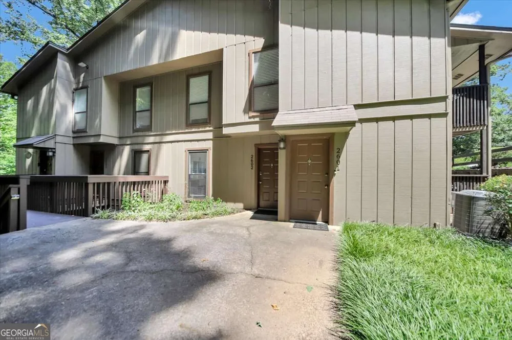 2602 Cumberland CT SE Smyrna, GA 30080