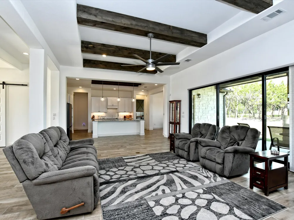 113 Tesoro Perdido Cove Liberty Hill, TX 78642