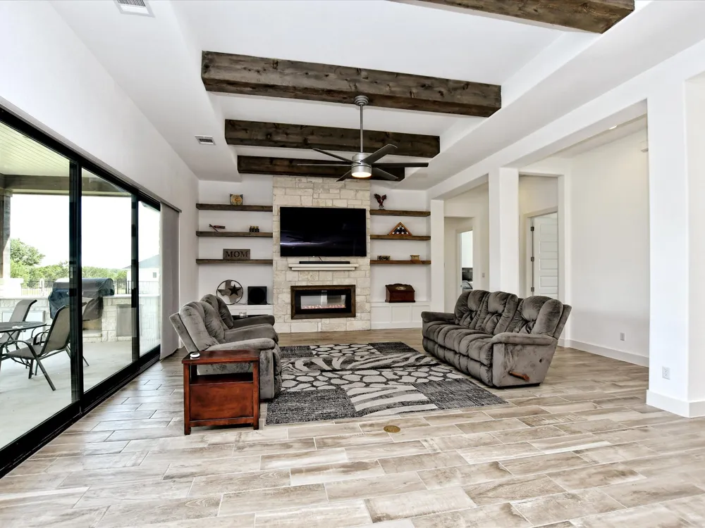 113 Tesoro Perdido Cove Liberty Hill, TX 78642