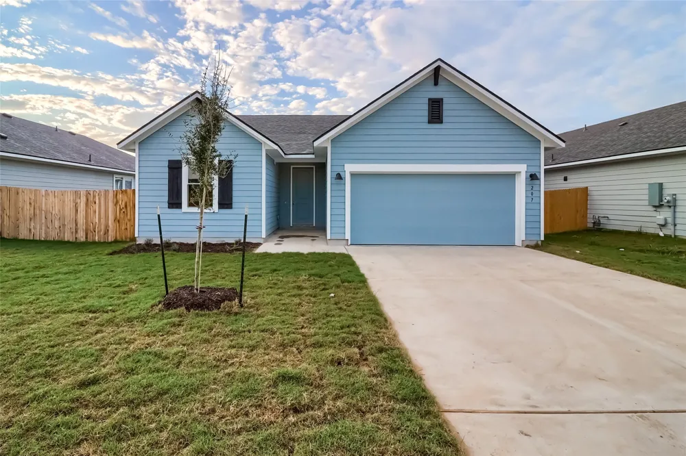207 Watercourse Way Bastrop, TX 78602