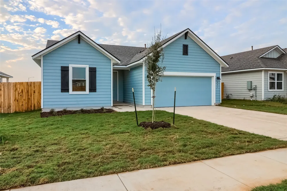 207 Watercourse Way Bastrop, TX 78602