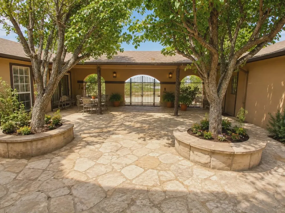 3711 Dove Creek Road Cleburne, TX 76031