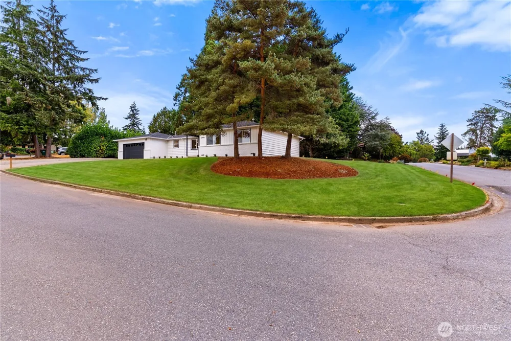 31446 28th Place SW Federal Way, WA 98023