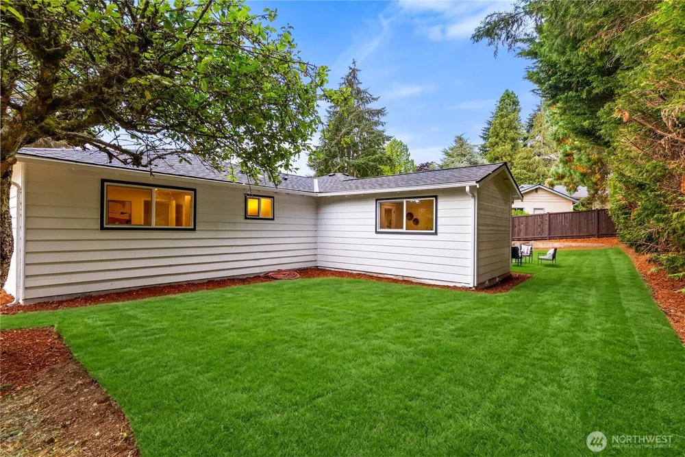 31446 28th Place SW Federal Way, WA 98023