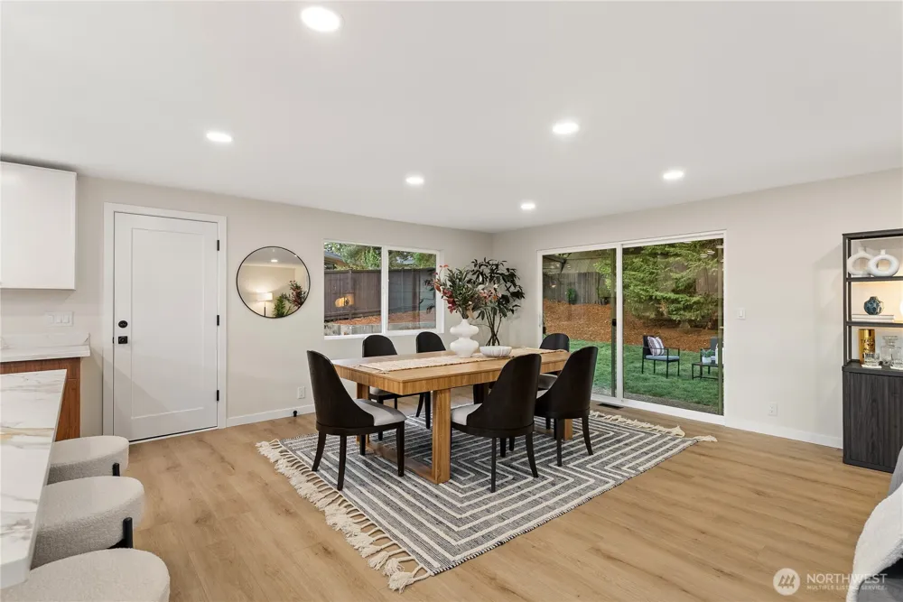 31446 28th Place SW Federal Way, WA 98023