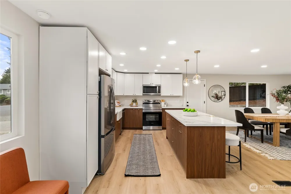 31446 28th Place SW Federal Way, WA 98023