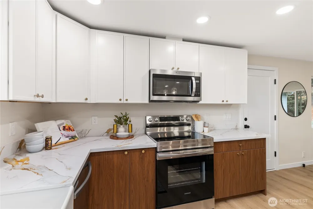 31446 28th Place SW Federal Way, WA 98023