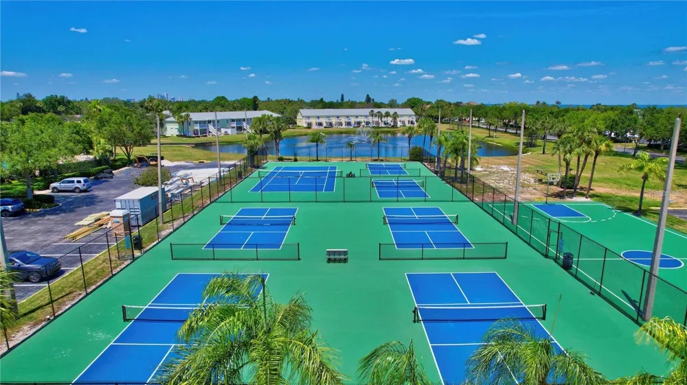 4836 SNOOK DRIVE SE #C St Petersburg, FL 33705