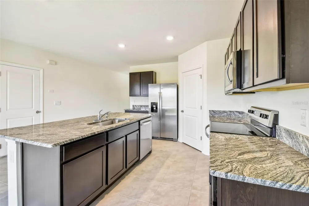 2774 COMMON FIG RUN Wesley Chapel, FL 33543